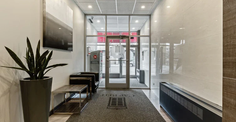 342 15 Avenue SW, Calgary, AB, T2R 0P6 - 15