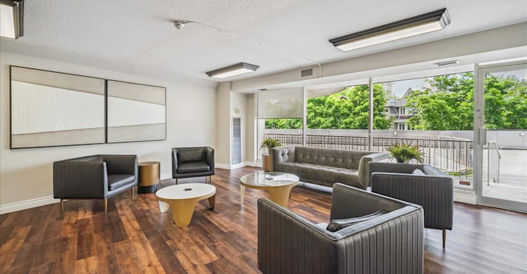 6 John Street, Oakville, ON, L6K 3T1 - 4