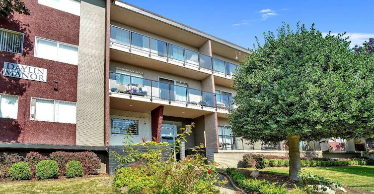 515 Ninth Street, New Westminster, BC, V3M 3W6 - 2