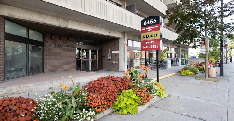 6465 Sherbrooke Street East, Montréal, QC, H1N 3N6 - 10