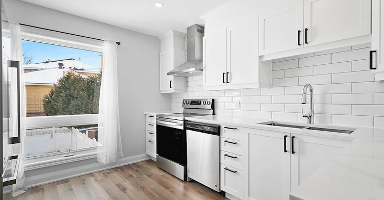 1576 Thurlow, Ottawa, ON, K4A 2K4 - 2