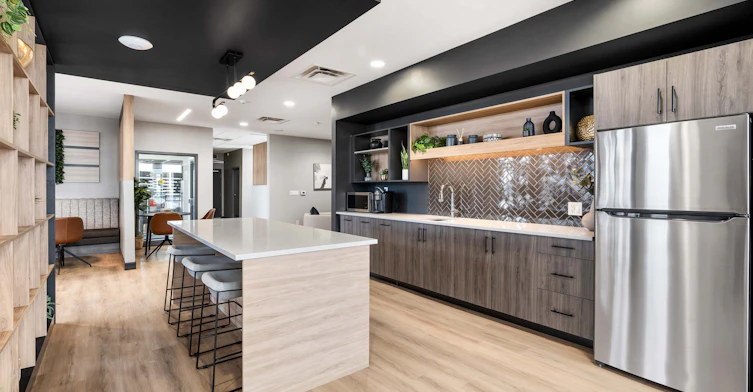 4065-607-4067 Portage Avenue, Winnipeg, MB, R4H 1C6 - 34