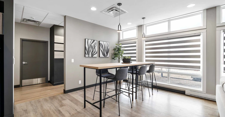 4065-205-4067 Portage Avenue, Winnipeg, MB, R4H 1C6 - 36