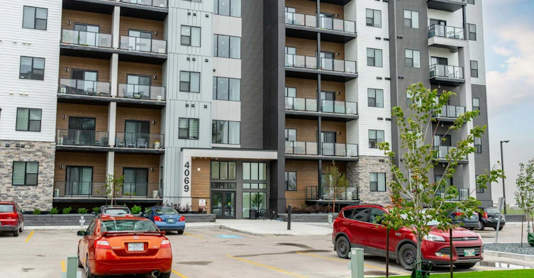 4065-114-4067 Portage Avenue, Winnipeg, MB, R4H 1C6 - 3