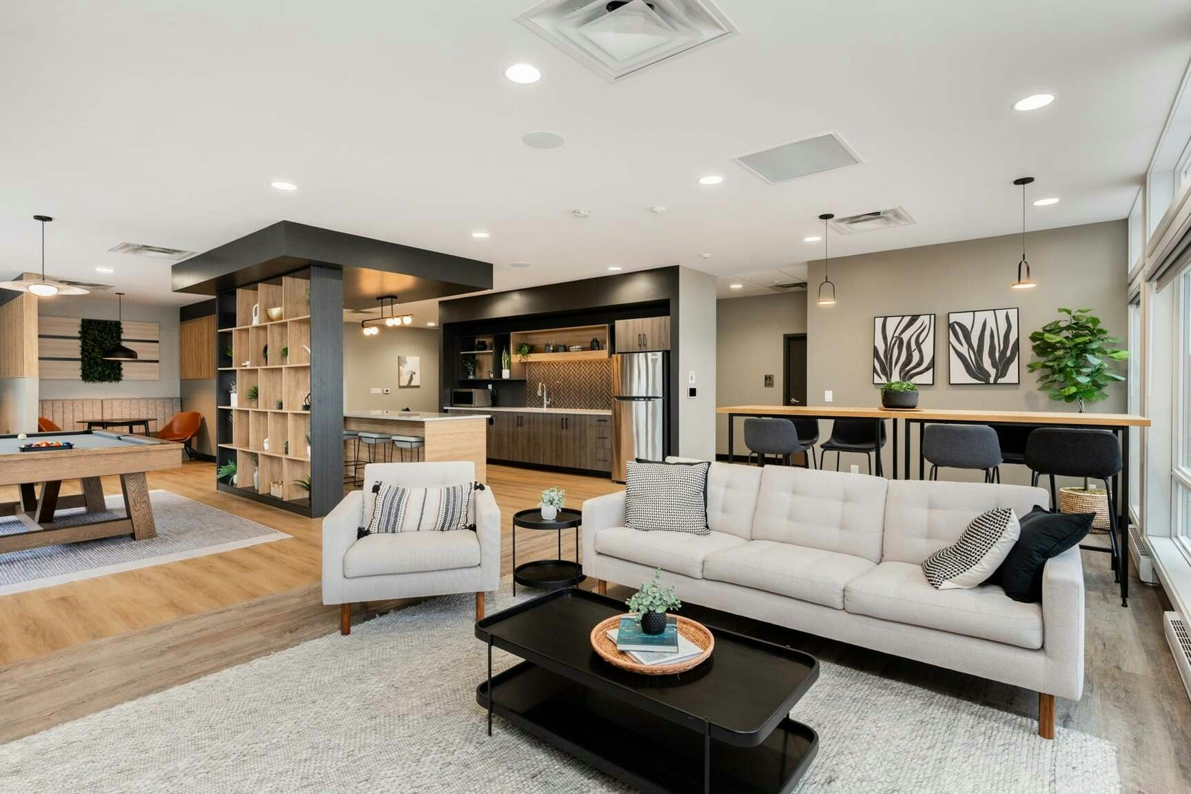 4065-114-4067 Portage Avenue, Winnipeg, MB, R4H 1C6 - 25