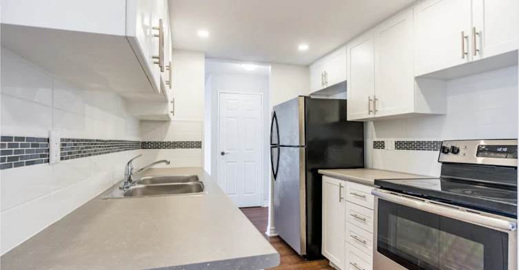25 Bay Mills Boulevard, Toronto, ON, M1T 3P4 - 6