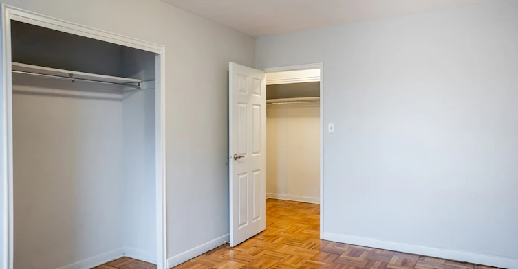 1004 Lawrence Avenue East, Toronto, ON, M3C 1R5 - 8