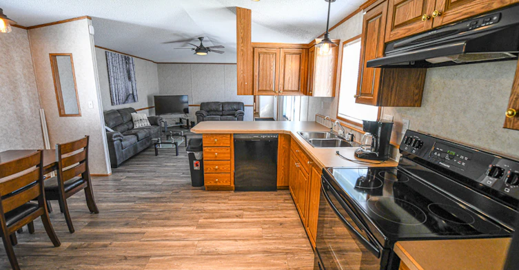 589 Stewart Street, Grande Prairie, AB, T8W 5K5 - 3