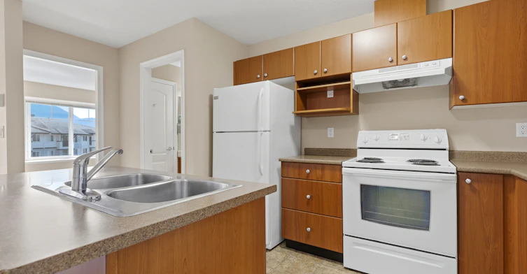 7556 Topaz Drive, Chilliwack, BC, V2R 5Y9 - 2