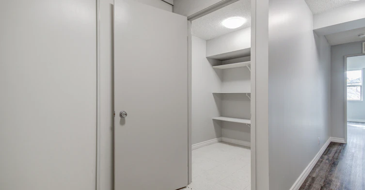 400 Crossland Gate, Newmarket, ON, L3X 1Y9 - 9