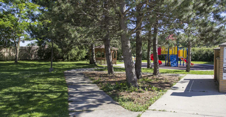 400 Crossland Gate, Newmarket, ON, L3X 1Y9 - 14