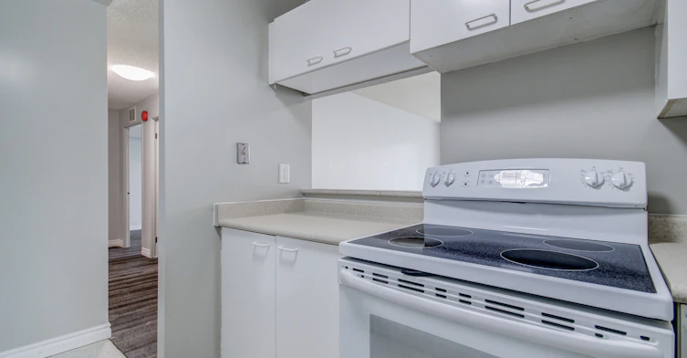 400 Crossland Gate, Newmarket, ON, L3X 1Y9