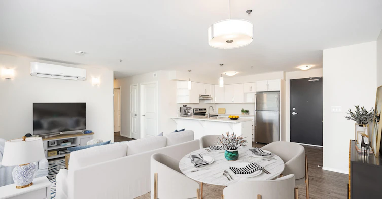 70-509-76 Festival Drive, Winnipeg, MB, R3K 2J3 - 2