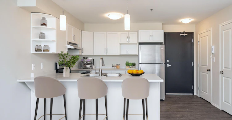 70-509-76 Festival Drive, Winnipeg, MB, R3K 2J3 - 4