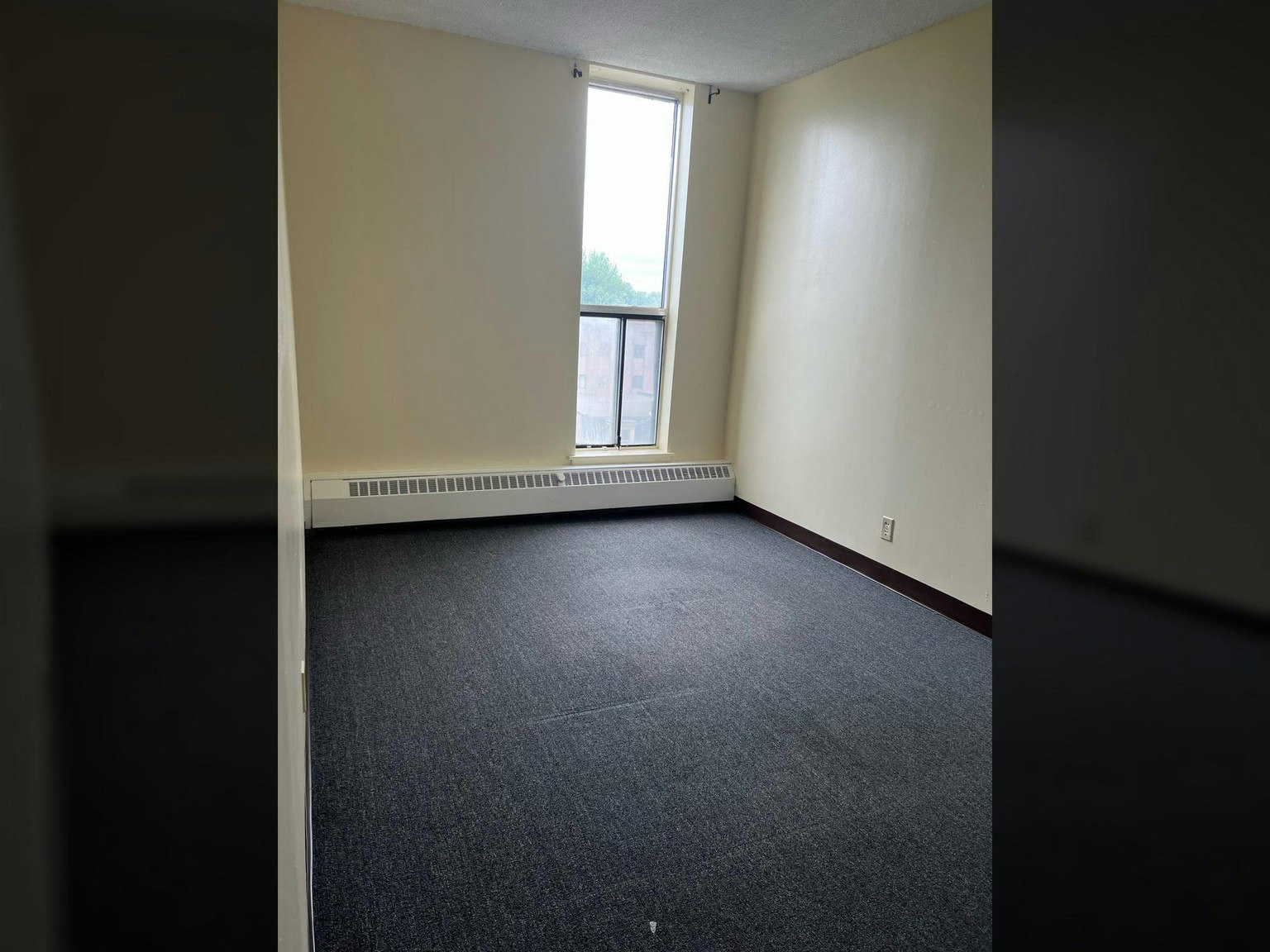 633-401 Princess Street, Kingston, ON, K7L 5C9 - 2