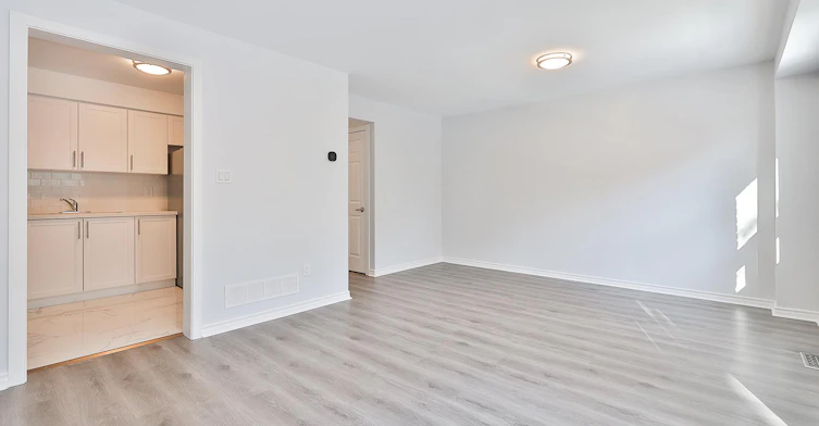225 Scarborough Golf Club Road, Toronto, ON, M1J 3G6 - 4