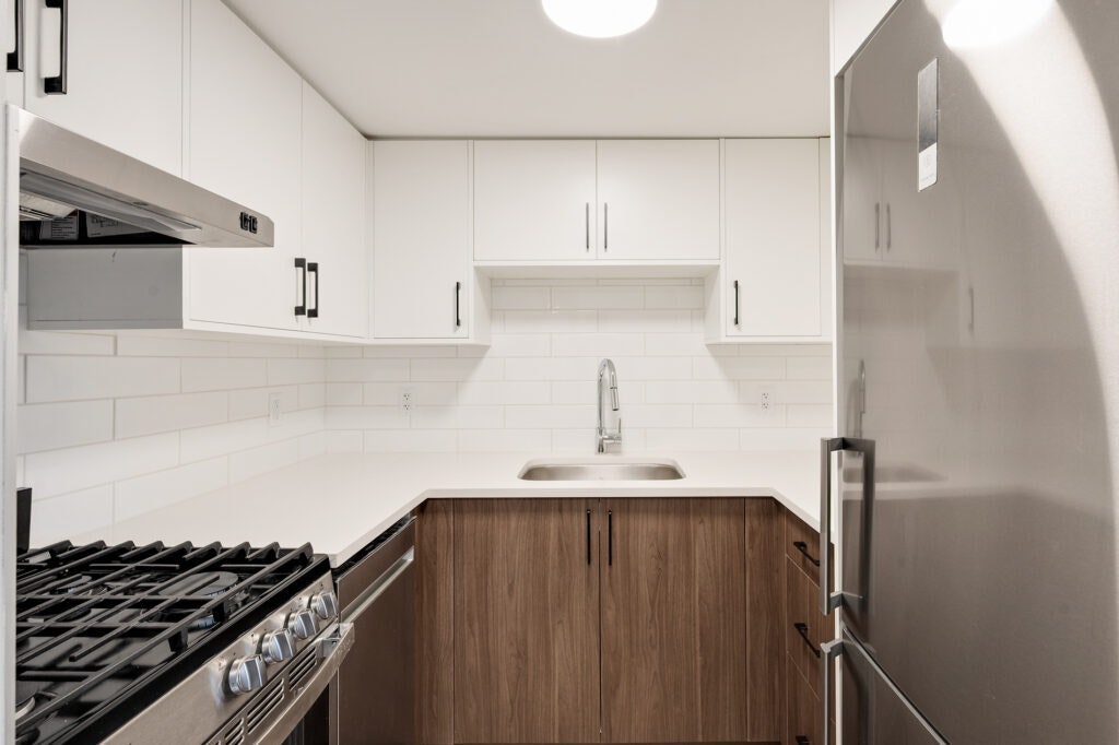 303-435 Lampson Street, Esquimalt, BC, V9A 5Y9 - 4