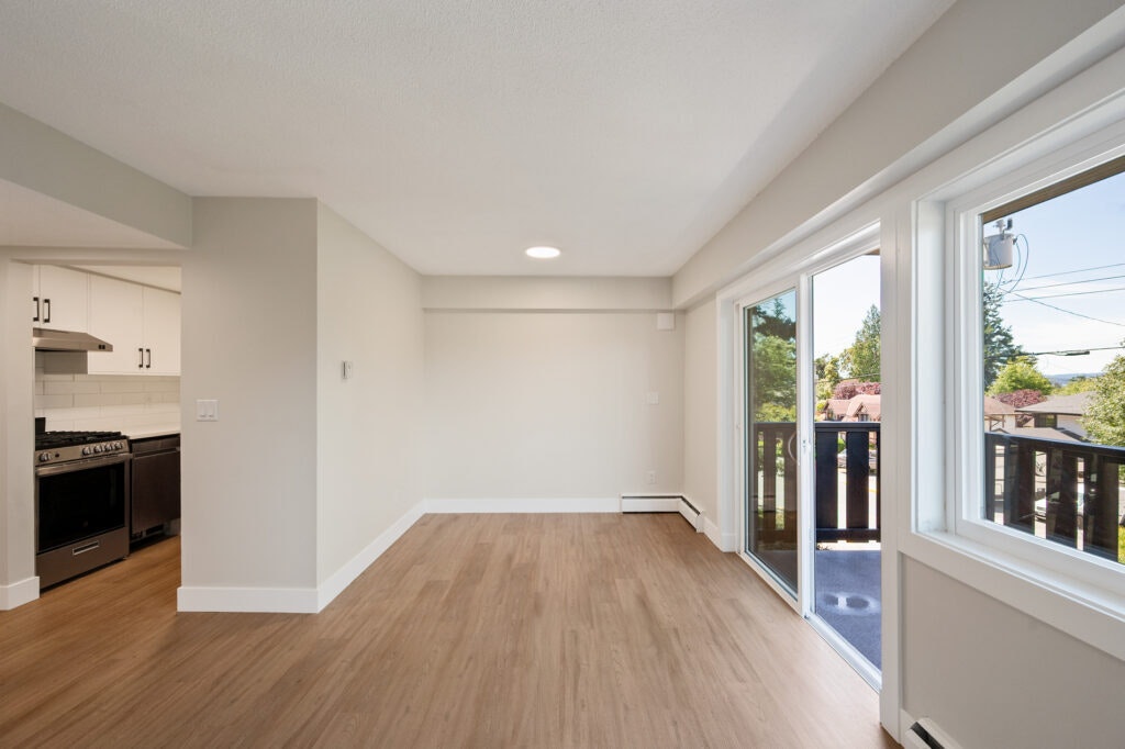 303-435 Lampson Street, Esquimalt, BC, V9A 5Y9 - 2