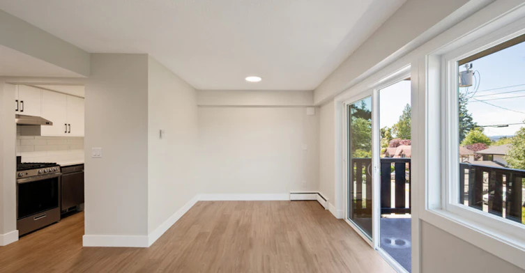 303-435 Lampson Street, Esquimalt, BC, V9A 5Y9 - 2