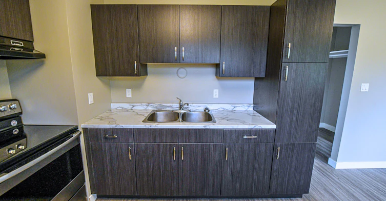 D-14-9310 108 Avenue, Grande Prairie, AB, T8V 1M7 - 3