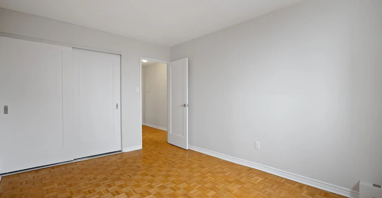 141 Augusta Street, Ottawa, ON, K1N 8Y9 - 10