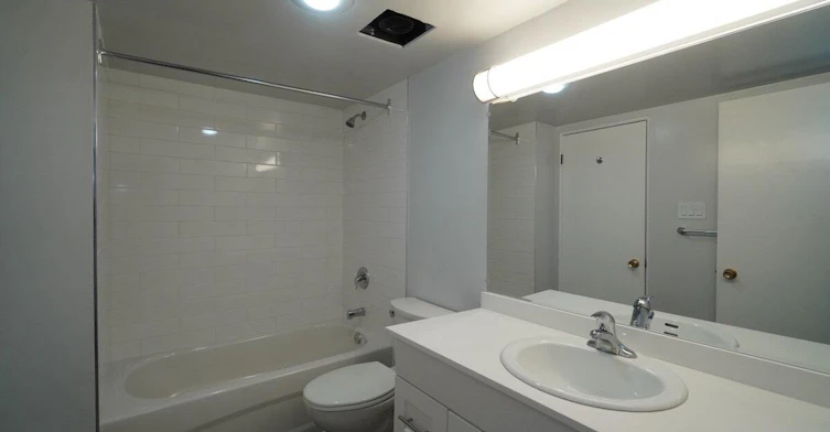 625 Constance Avenue, Esquimalt, BC, V9A 6N8 - 9