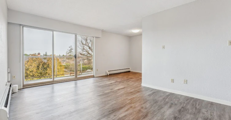 200 West Gorge Road, Saanich, BC, V9A 1M5 - 2
