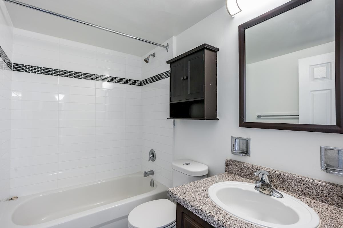 321 Chaplin Crescent, Toronto, ON, M5P 1B2 - 9