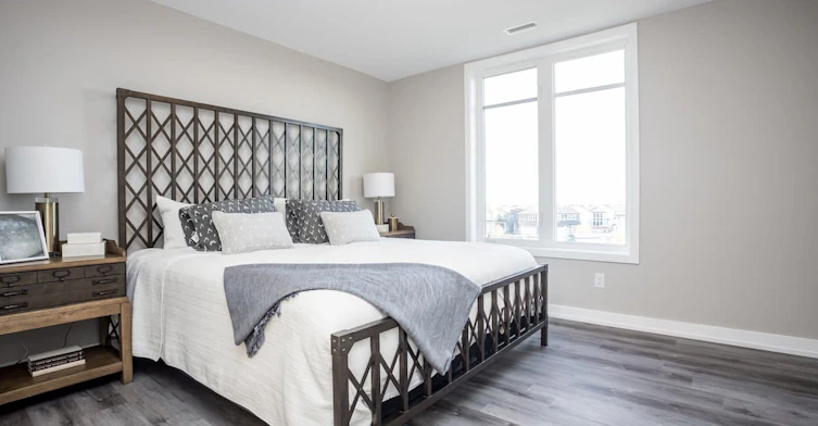 96 Tapadero Avenue, Ottawa, ON, K2V 0H7 - 8