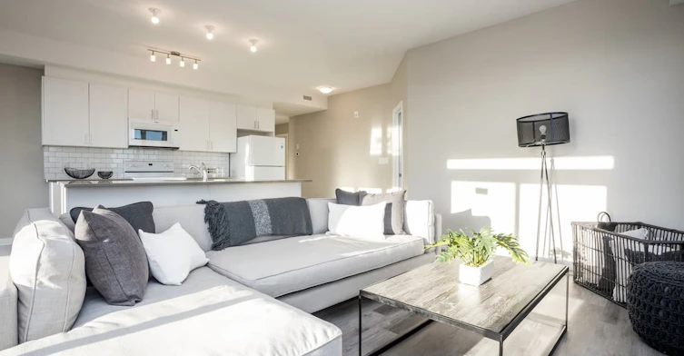 96 Tapadero Avenue, Ottawa, ON, K2V 0H7 - 5