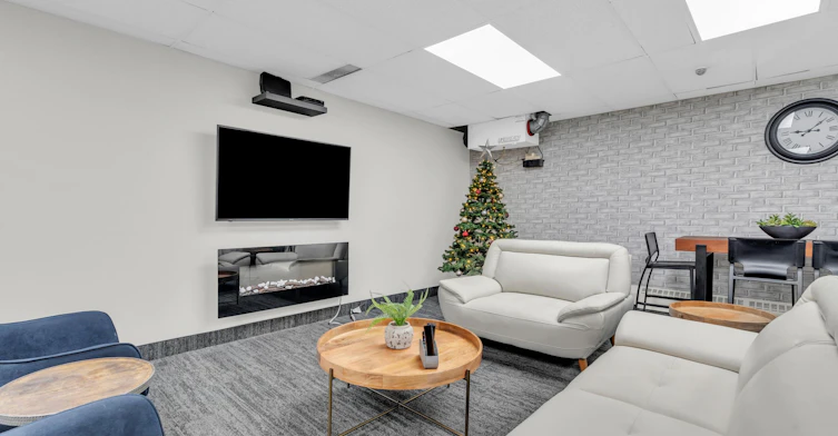 3189 King Street East, Kitchener, ON, N2A 1B2 - 49