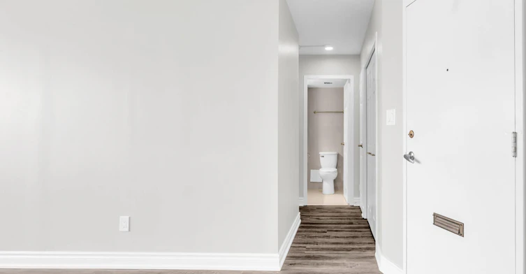 221 Queen Street South, Kitchener, ON, N2G 1W5 - 6