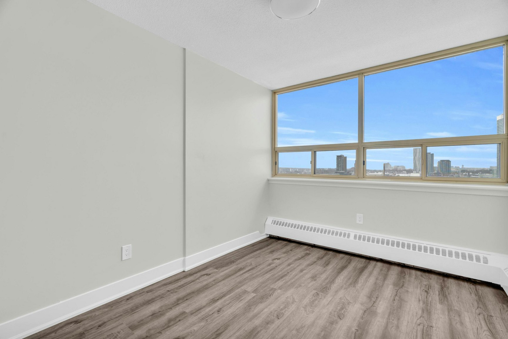 221 Queen Street South, Kitchener, ON, N2G 1W5 - 27