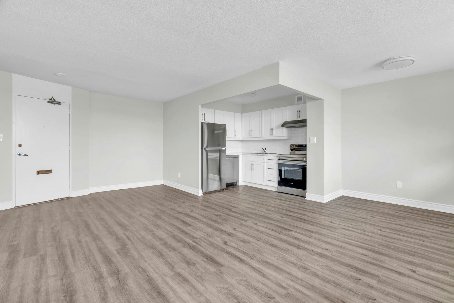 221 Queen Street South, Kitchener, ON, N2G 1W5 - 5