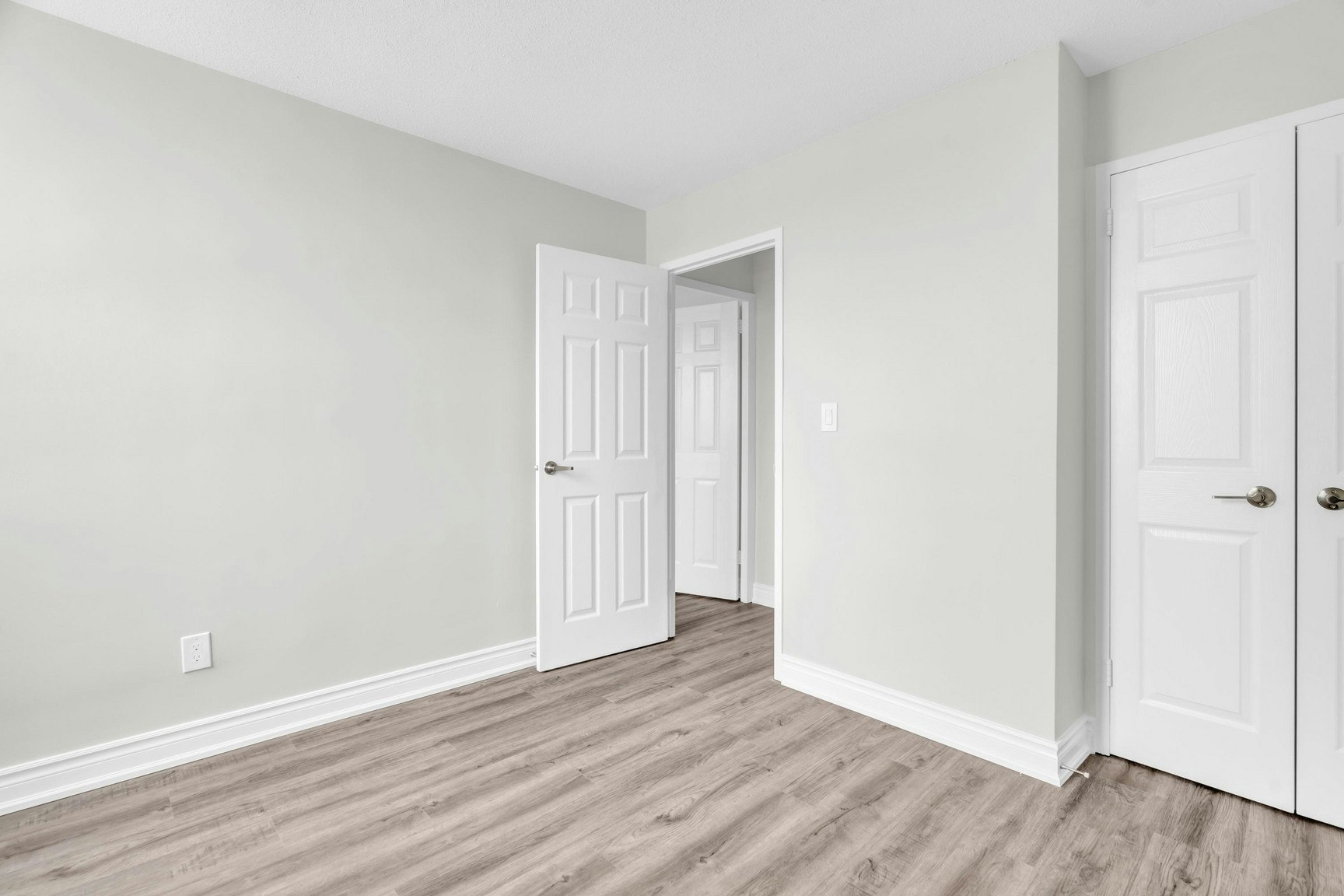 221 Queen Street South, Kitchener, ON, N2G 1W5 - 12