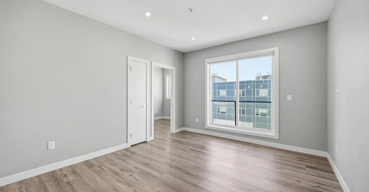 318-11303 105 Avenue, Edmonton, AB, T5H 3Y3 - 11
