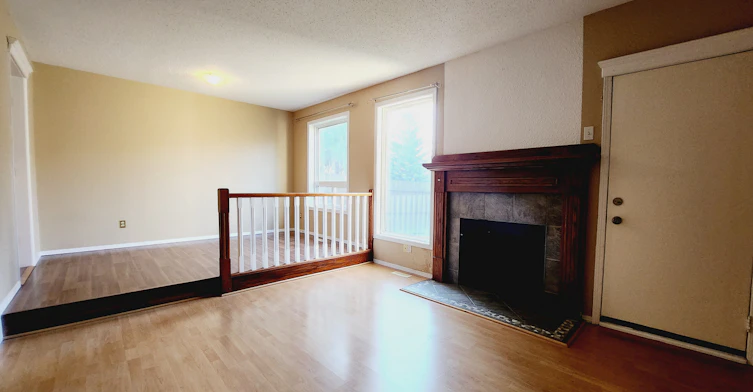 636 Saddleback Road Northwest, Edmonton, AB, T6J 4Z3 - 4