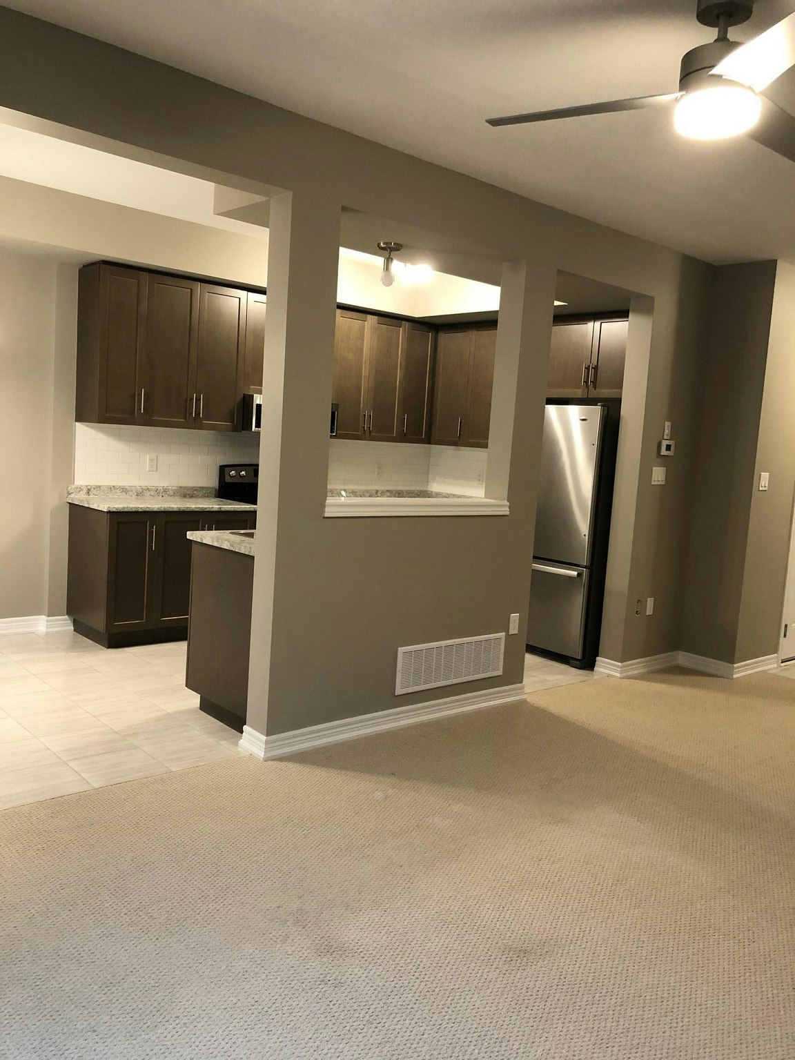 14 Beau Chatel Lane, Grimsby, ON, L3M 4E8 - 2