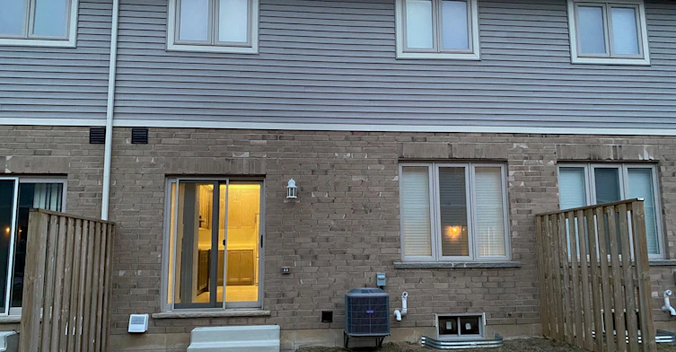 14 Beau Chatel Lane, Grimsby, ON, L3M 4E8 - 7
