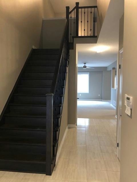 14 Beau Chatel Lane, Grimsby, ON, L3M 4E8 - 12