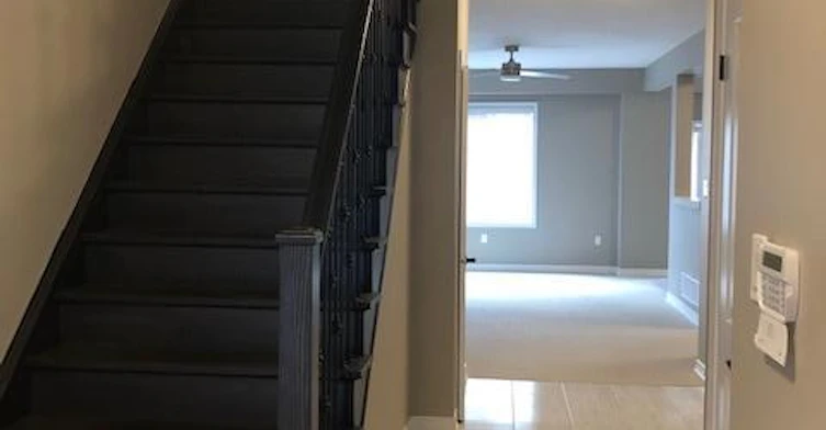 14 Beau Chatel Lane, Grimsby, ON, L3M 4E8 - 12