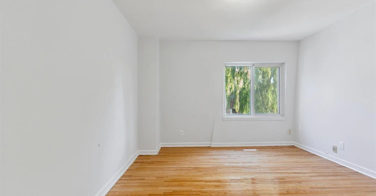 1560 Bloor Street, Mississauga, ON, L4X 1R8 - 7