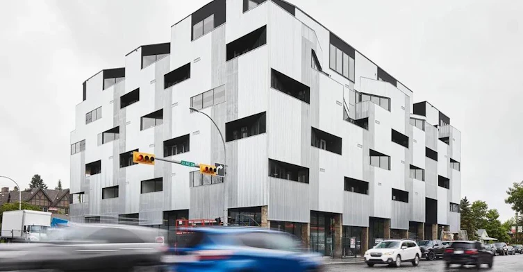 2240 33 Avenue Southwest, Calgary, AB, T2T 1Z8