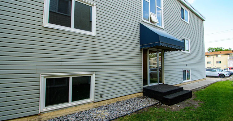102-10115 119 Avenue, Edmonton, AB, T6E 5Z7 - 6