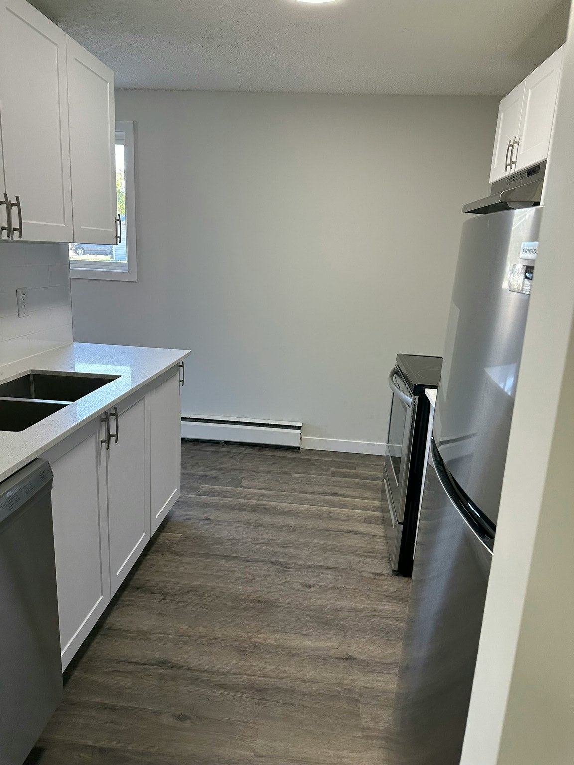 102-10115 119 Avenue, Edmonton, AB, T6E 5Z7 - 4