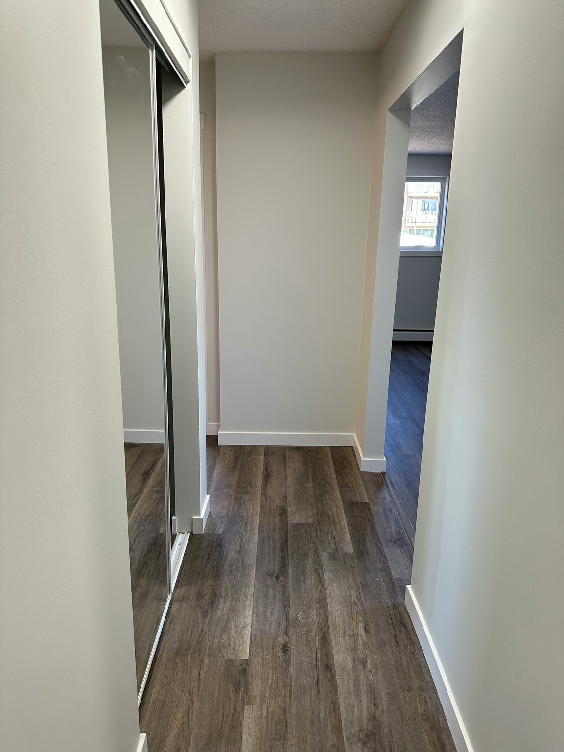 102-10115 119 Avenue, Edmonton, AB, T6E 5Z7 - 5