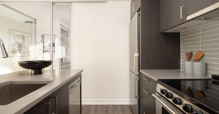 2801-7 Grosvenor Street, Toronto, ON, M4Y 0E2 - 10