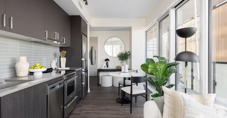 7 Grosvenor Street, Toronto, ON, M4Y 0E2 - 3