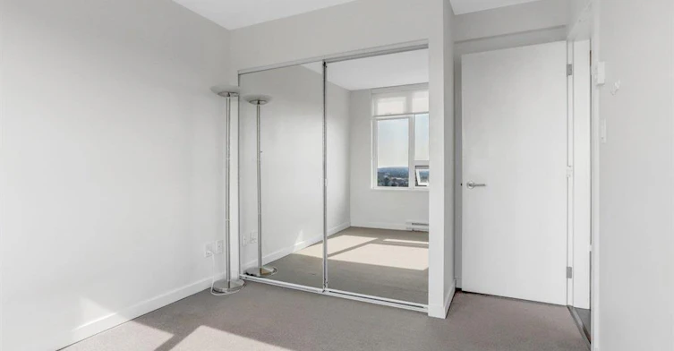 5665 Boundary Road, Vancouver, BC, V5R 0E4 - 9