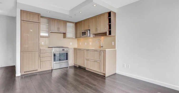 5665 Boundary Road, Vancouver, BC, V5R 0E4 - 6
